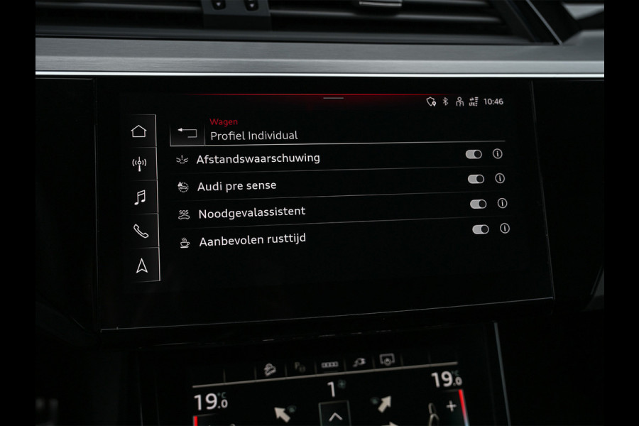 Audi Q8 e-tron 50 quattro S Edition 95 kWh · NL-auto · Panoramadak · RS-seats · Memory seats · Leder · Adaptive cruise · Keyless · Stuurverwarm