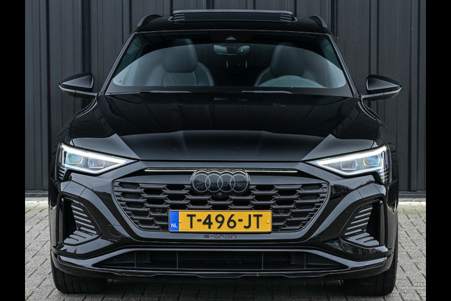 Audi Q8 e-tron 50 quattro S Edition 95 kWh · NL-auto · Panoramadak · RS-seats · Memory seats · Leder · Adaptive cruise · Keyless · Stuurverwarm