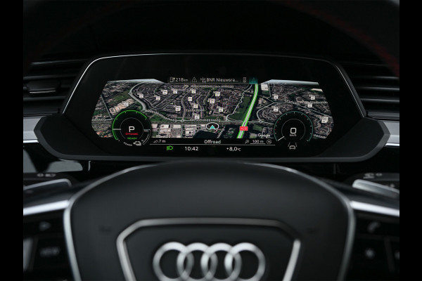 Audi Q8 e-tron 50 quattro S Edition 95 kWh · NL-auto · Panoramadak · RS-seats · Memory seats · Leder · Adaptive cruise · Keyless · Stuurverwarm