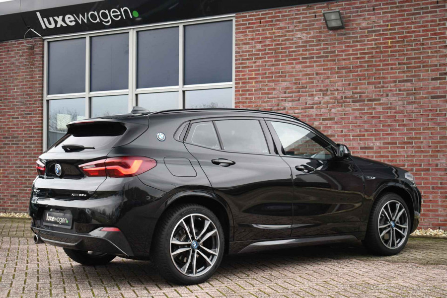 BMW X2 xDrive25e M-Sport Pano HUD El-zetels Camera Carplay 19inch