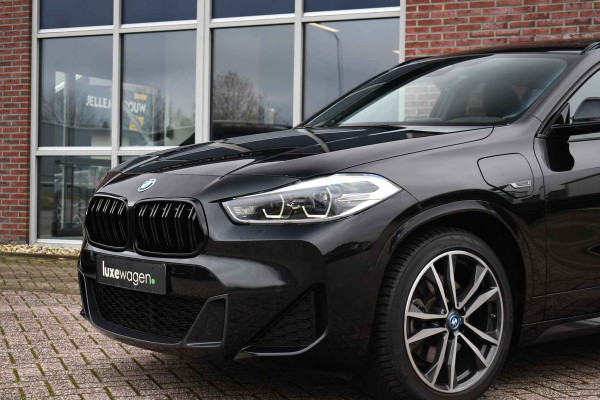 BMW X2 xDrive25e M-Sport Pano HUD El-zetels Camera Carplay 19inch