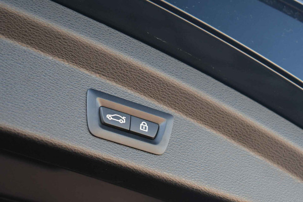 BMW X2 xDrive25e M-Sport Pano HUD El-zetels Camera Carplay 19inch