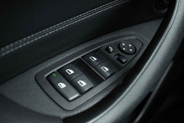 BMW X2 xDrive25e M-Sport Pano HUD El-zetels Camera Carplay 19inch