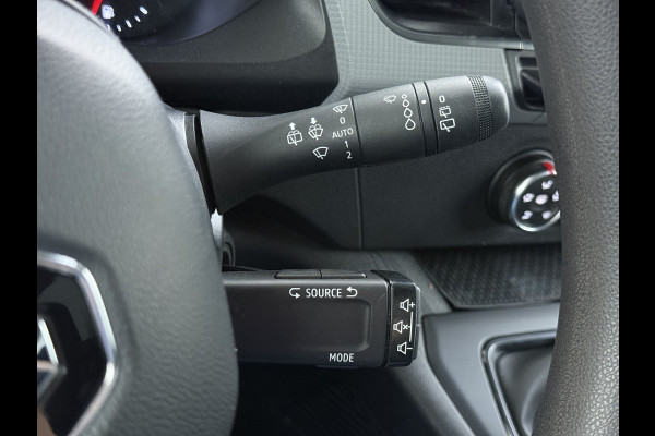 Renault Kangoo D 96pk €0,- BTW/BPM !! Luxe Navi Airco Camera 1/2 Leer Trekhaak Euro 6 Apple Carplay Android PDC Cruise Control Lmv Pure-Vision  1.5DCi Betonplexvloer Wandbetimmering Achterdeuren Schuifdeuren Sidebars Priv.Glass Licht-Regensensor Mistlampen Nieuwe Model 1.500KG Trekgewicht 1e Eigenaar Origineel Nederlandse Auto EURO 6 Nieuw ruim €34.000 euro!