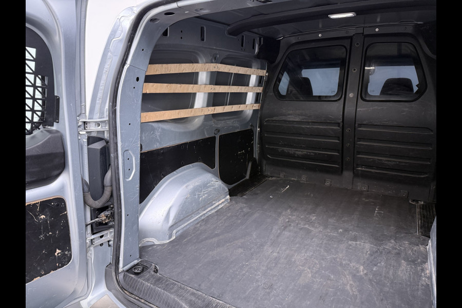 Renault Kangoo D 96pk €0,- BTW/BPM !! Luxe Navi Airco Camera 1/2 Leer Trekhaak Euro 6 Apple Carplay Android PDC Cruise Control Lmv Pure-Vision  1.5DCi Betonplexvloer Wandbetimmering Achterdeuren Schuifdeuren Sidebars Priv.Glass Licht-Regensensor Mistlampen Nieuwe Model 1.500KG Trekgewicht 1e Eigenaar Origineel Nederlandse Auto EURO 6 Nieuw ruim €34.000 euro!