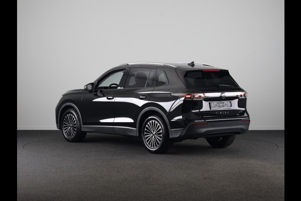 Volkswagen Tiguan 1.5 eTSI Life Edition GOAL 130 pk Automaat (DSG) | Navigatie | Trekhaak (wegklapbaar) | Parkeersensoren (Park assist) | Rondomzicht camera | Stoelverwarming |