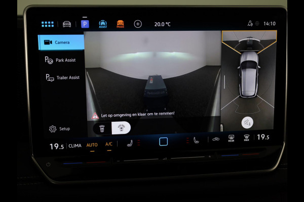 Volkswagen Tiguan 1.5 eTSI Life Edition GOAL 130 pk Automaat (DSG) | Navigatie | Trekhaak (wegklapbaar) | Parkeersensoren (Park assist) | Rondomzicht camera | Stoelverwarming |