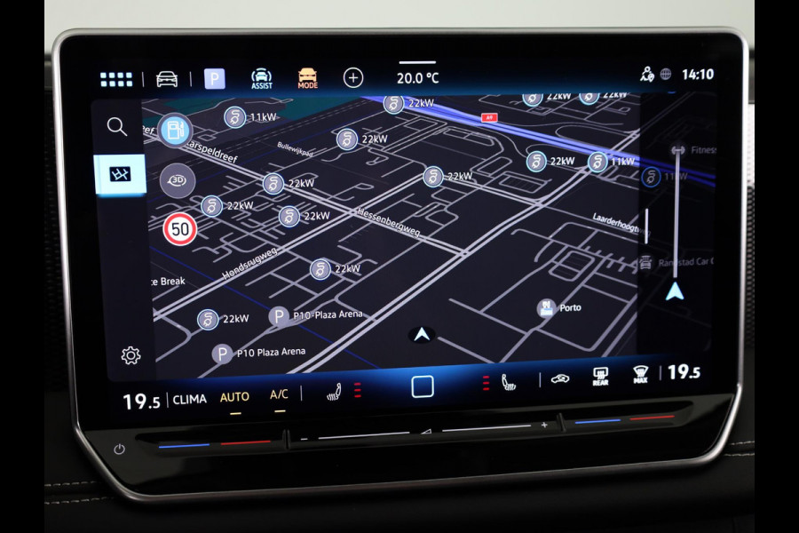 Volkswagen Tiguan 1.5 eTSI Life Edition GOAL 130 pk Automaat (DSG) | Navigatie | Trekhaak (wegklapbaar) | Parkeersensoren (Park assist) | Rondomzicht camera | Stoelverwarming |