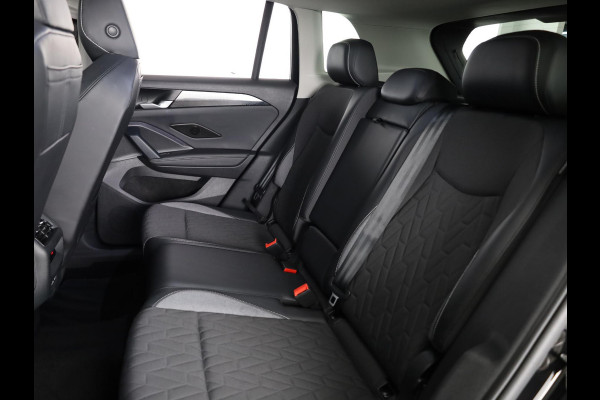 Volkswagen Tiguan 1.5 eTSI Life Edition GOAL 130 pk Automaat (DSG) | Navigatie | Trekhaak (wegklapbaar) | Parkeersensoren (Park assist) | Rondomzicht camera | Stoelverwarming |