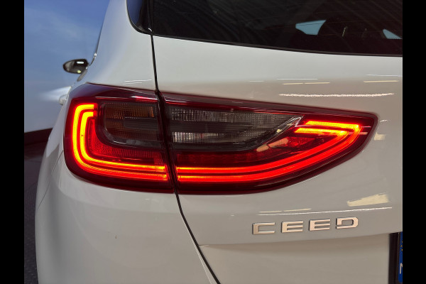 Kia Ceed 1.0 T-GDi DynamicLine Carplay, Navi, Camera