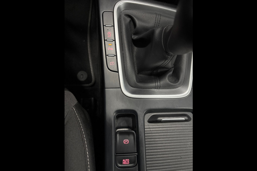 Kia Ceed 1.0 T-GDi DynamicLine Carplay, Navi, Camera