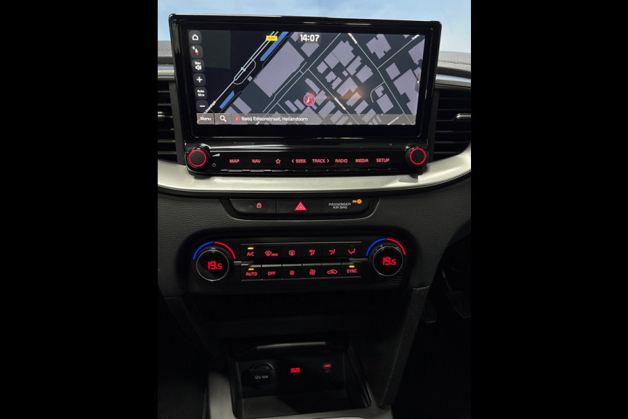 Kia Ceed 1.0 T-GDi DynamicLine Carplay, Navi, Camera