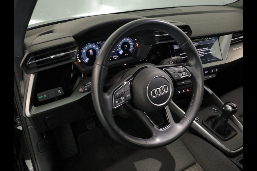 Audi A3 Sportback 30 TFSI Pro Line 110 pk | Navigatie via App | Parkeersensoren achter | Cruise control | LED koplampen | Apple Carplay/Android Auto |