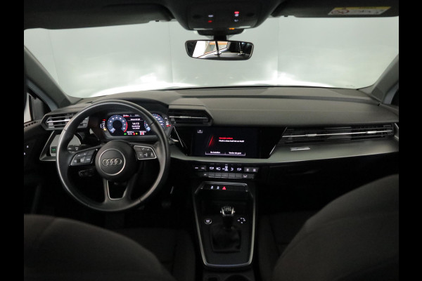 Audi A3 Sportback 30 TFSI Pro Line 110 pk | Navigatie via App | Parkeersensoren achter | Cruise control | LED koplampen | Apple Carplay/Android Auto |