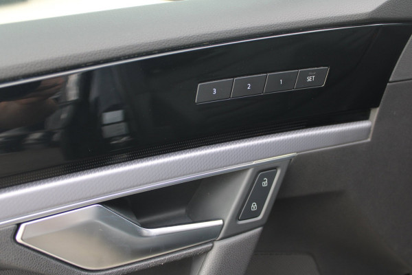 Volkswagen Touareg 3.0 TSi eHybrid 462pk 4MOTION R | Pano | HUD | Luchtvering | Massage | Elek. trekhaak