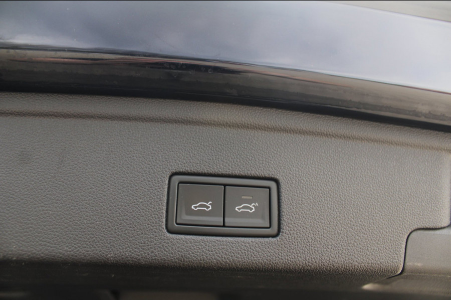 Volkswagen Touareg 3.0 TSi eHybrid 462pk 4MOTION R | Pano | HUD | Luchtvering | Massage | Elek. trekhaak