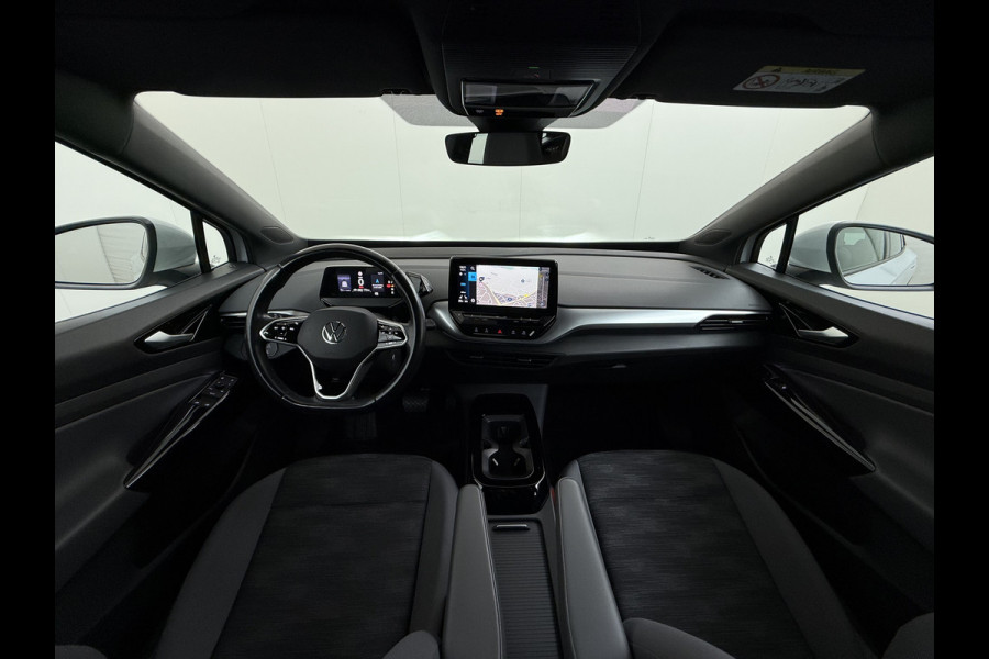 Volkswagen ID.4 SOH 91% Trekhaak Adap.Cruise Navi Ecc Apple Carplay Android Auto Stoelverwarming Voorruitverwarming Led Lmv 18" Isofix DAB Front Assist Bluetooth Rijstrooksensor Verkeersbord detectie 55kWh 1.000KG Trekgewicht Origineel Nederlandse Auto