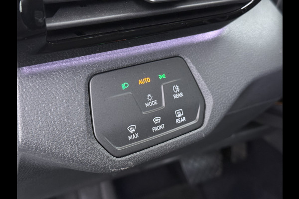 Volkswagen ID.4 SOH 91% Trekhaak Adap.Cruise Navi Ecc Apple Carplay Android Auto Stoelverwarming Voorruitverwarming Led Lmv 18" Isofix DAB Front Assist Bluetooth Rijstrooksensor Verkeersbord detectie 55kWh 1.000KG Trekgewicht Origineel Nederlandse Auto