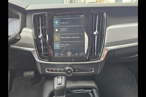 Volvo V90 2.0 T4 Momentum | Automaat | LED | Trekhaak | App-connect | Leder | Stuur & stoelverwarming | BLIS | Elek. stoelen | Elek. achterklep |