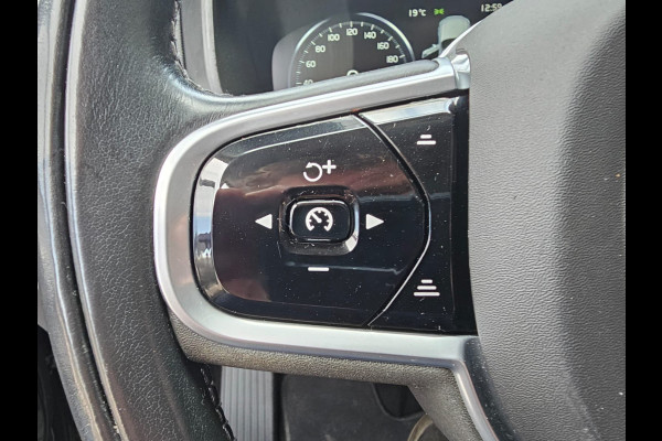 Volvo V90 2.0 T4 Momentum | Automaat | LED | Trekhaak | App-connect | Leder | Stuur & stoelverwarming | BLIS | Elek. stoelen | Elek. achterklep |