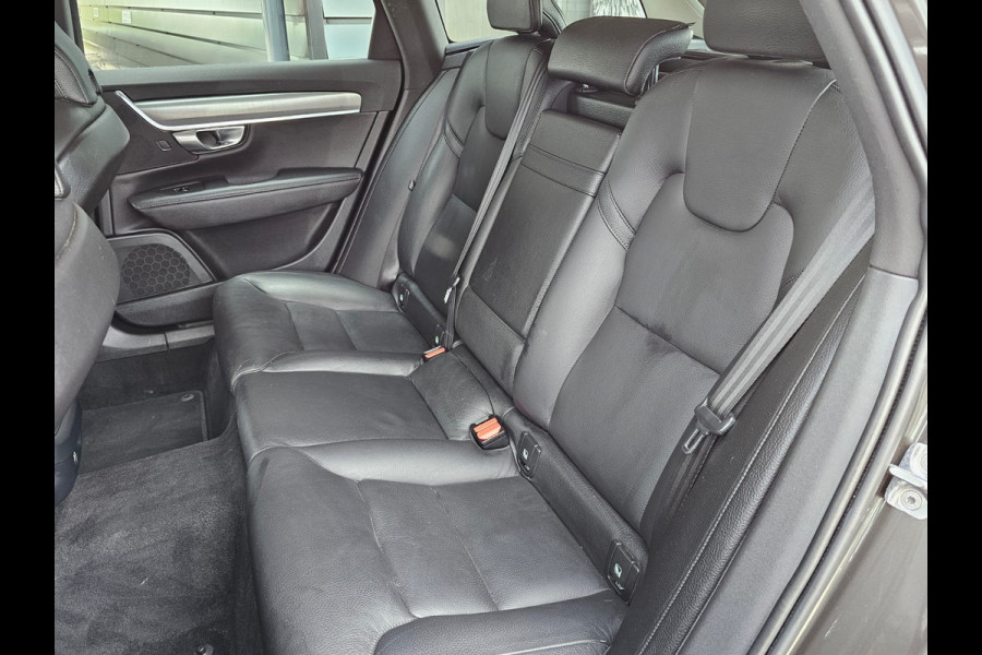 Volvo V90 2.0 T4 Momentum | Automaat | LED | Trekhaak | App-connect | Leder | Stuur & stoelverwarming | BLIS | Elek. stoelen | Elek. achterklep |