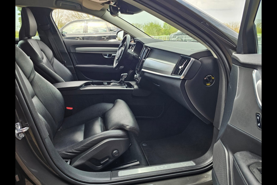 Volvo V90 2.0 T4 Momentum | Automaat | LED | Trekhaak | App-connect | Leder | Stuur & stoelverwarming | BLIS | Elek. stoelen | Elek. achterklep |