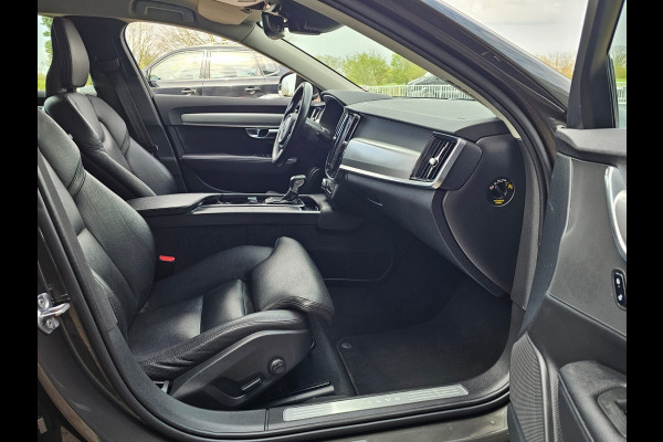 Volvo V90 2.0 T4 Momentum | Automaat | LED | Trekhaak | App-connect | Leder | Stuur & stoelverwarming | BLIS | Elek. stoelen | Elek. achterklep |
