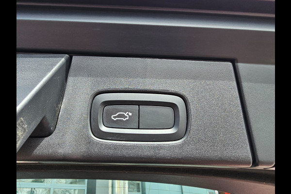 Volvo V90 2.0 T4 Momentum | Automaat | LED | Trekhaak | App-connect | Leder | Stuur & stoelverwarming | BLIS | Elek. stoelen | Elek. achterklep |