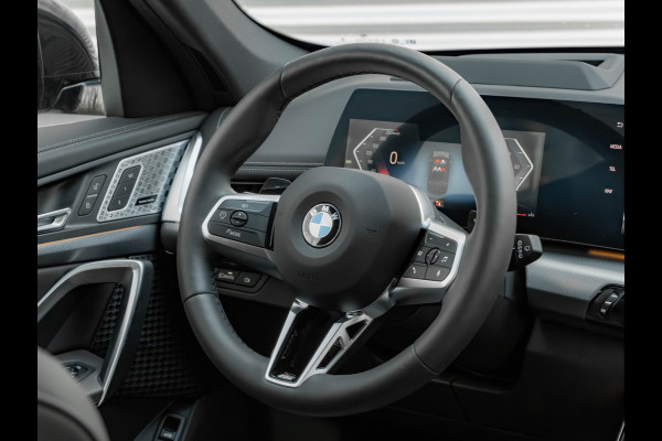 BMW X1 sDrive18i M-Sport - Pano - Trekhaak - Memory - ACC - Harman Kardon