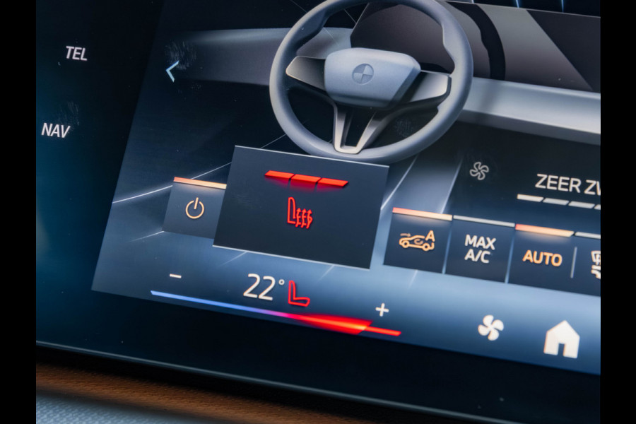 BMW X1 sDrive18i M-Sport - Pano - Trekhaak - Memory - ACC - Harman Kardon