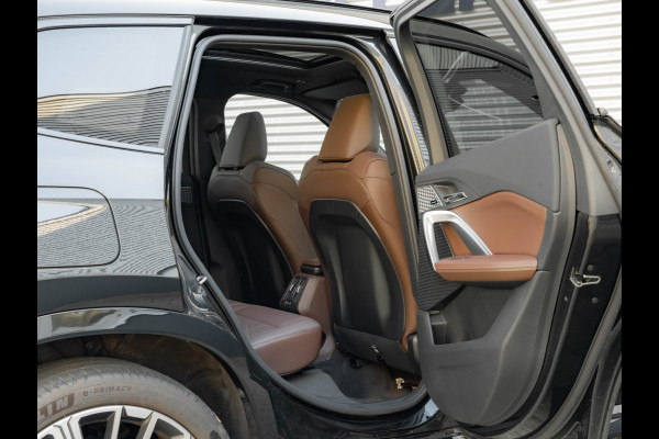 BMW X1 sDrive18i M-Sport - Pano - Trekhaak - Memory - ACC - Harman Kardon