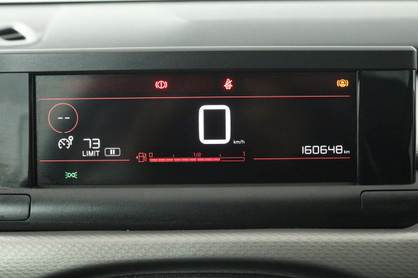 Citroën C4 Cactus 1.2 PureTech Shine (NAVIGATIE, TREKHAAK, CARPLAY, CAMERA, LED, PARKEERSENSOREN)