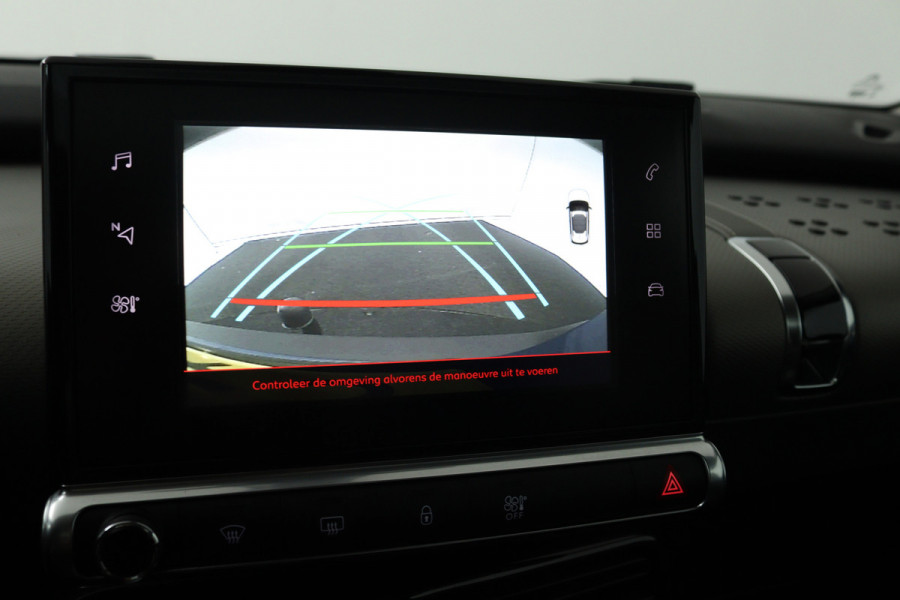 Citroën C4 Cactus 1.2 PureTech Shine (NAVIGATIE, TREKHAAK, CARPLAY, CAMERA, LED, PARKEERSENSOREN)