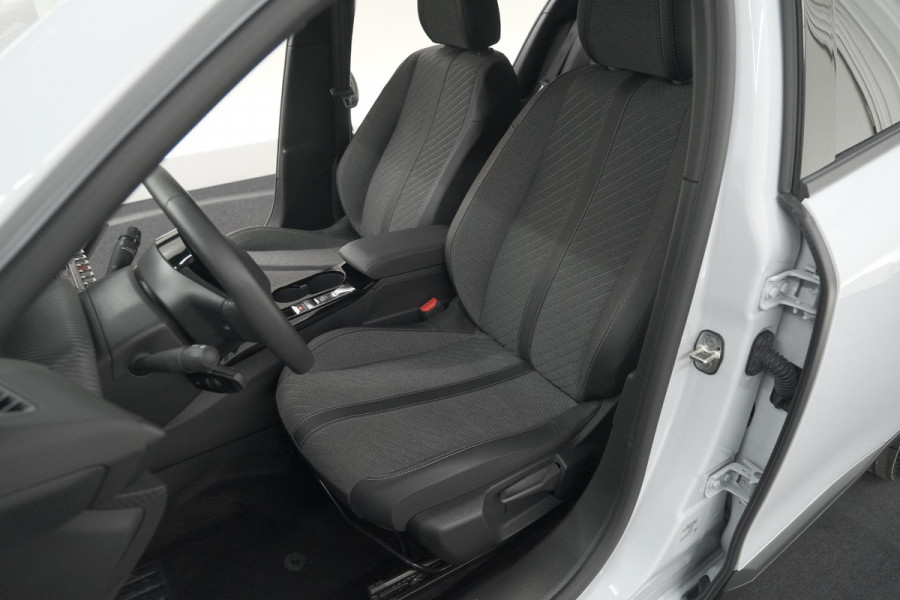 Peugeot 2008 PureTech 100 Allure | Apple Carplay | Parkeersensoren | Climate Control | Cruise Control