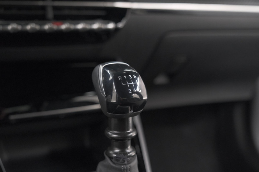 Peugeot 2008 PureTech 100 Allure | Apple Carplay | Parkeersensoren | Climate Control | Cruise Control
