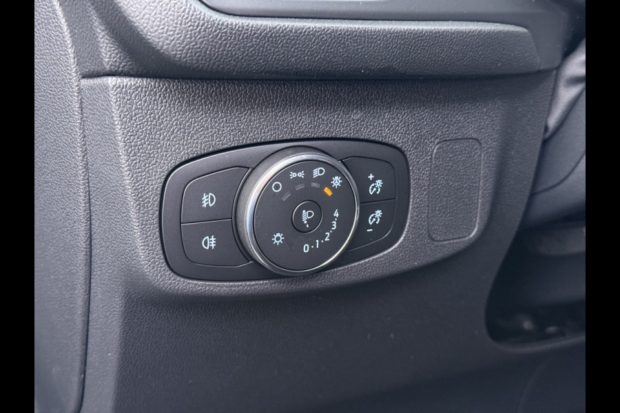 Ford FOCUS Wagon T 125PK Hybride Trekhaak Navi Camera LED Dual-ECC Keyless FordPass-ConnectStoel+Stuur+Voorruitverwarming Apple Carplay Android A DAB Bluetooth Lmv 17" Ecc GSM Draadloos Opladen Led Privacy Glas Isofix Lane Assist Keyless Licht-/regensensor Origineel Nederlandse Auto  € 34.000 nieuw