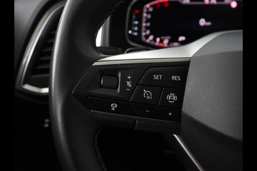 Seat Ateca 1.5 TSI Style Intense | Stoelverwarming | Adaptive cruise | Carplay | Virtual Cockpit | Parkeerhulp | Stuurverwarming | Navigatie | Full LED | Climate control | Bluetooth