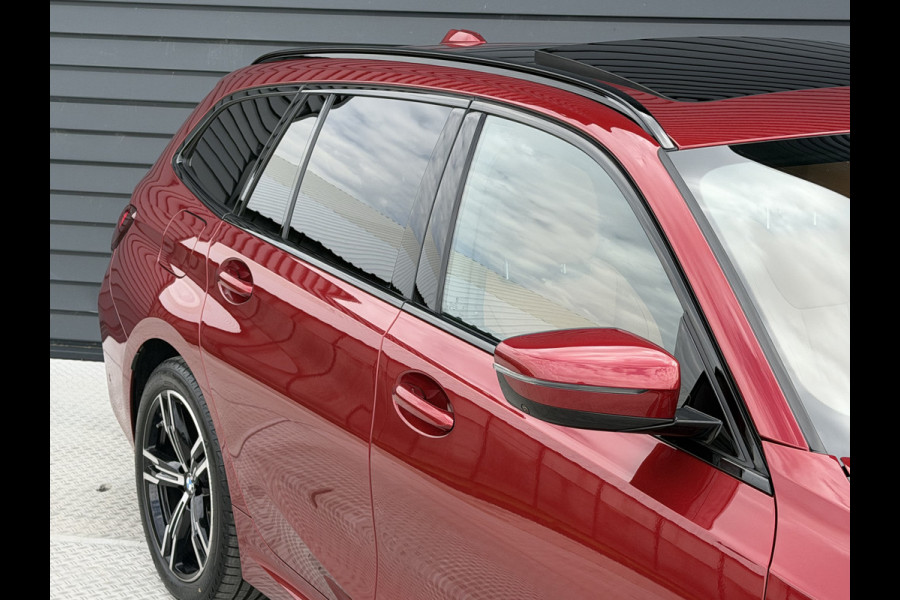 BMW 3 Serie Touring 330e XDrive AUT / Pan Dak / Head Up / HK / Trekh