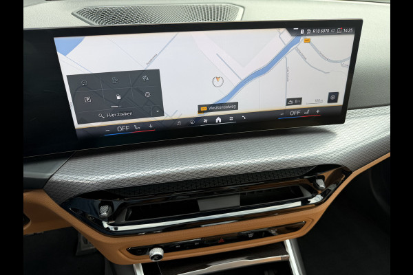 BMW 3 Serie Touring 330e XDrive AUT / Pan Dak / Head Up / HK / Trekh