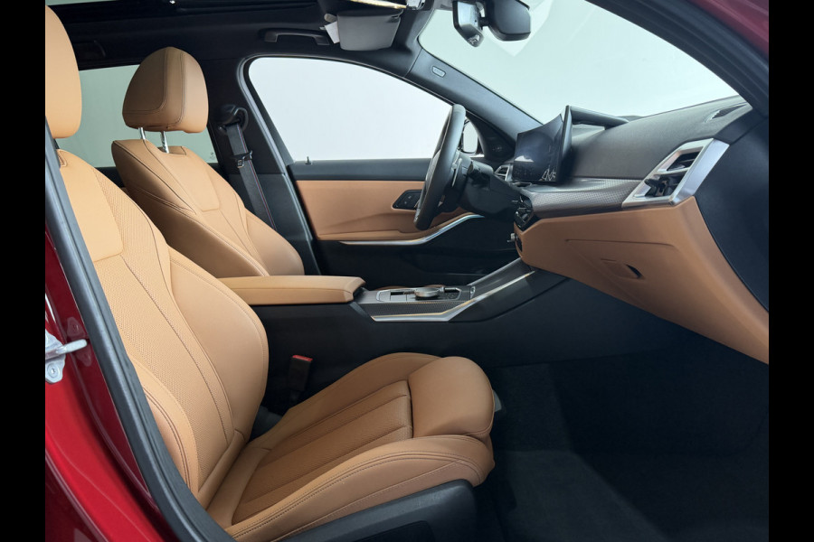 BMW 3 Serie Touring 330e XDrive AUT / Pan Dak / Head Up / HK / Trekh