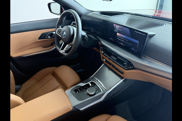 BMW 3 Serie Touring 330e XDrive AUT / Pan Dak / Head Up / HK / Trekh