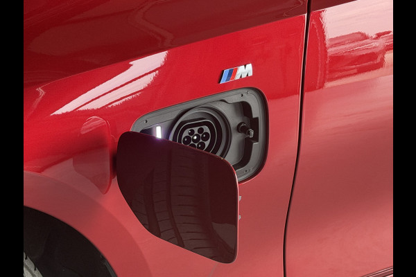 BMW 3 Serie Touring 330e XDrive AUT / Pan Dak / Head Up / HK / Trekh