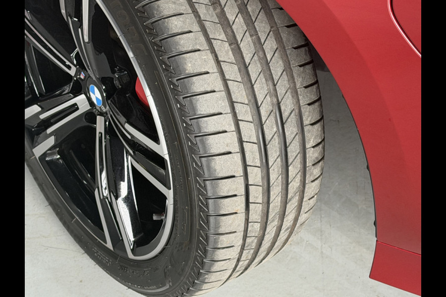 BMW 3 Serie Touring 330e XDrive AUT / Pan Dak / Head Up / HK / Trekh