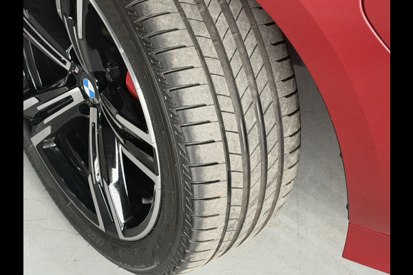 BMW 3 Serie Touring 330e XDrive AUT / Pan Dak / Head Up / HK / Trekh
