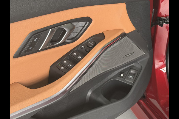 BMW 3 Serie Touring 330e XDrive AUT / Pan Dak / Head Up / HK / Trekh