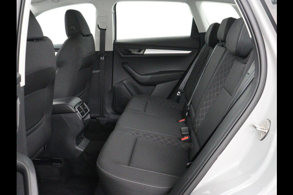 Škoda Karoq 1.5 TSI Business Edition | Stoelverwarming | Adaptive cruise | DAB | Carplay | Keyless | Full LED | Navigatie | Parkeerhulp | Side Assist | Climate control | Bluetooth