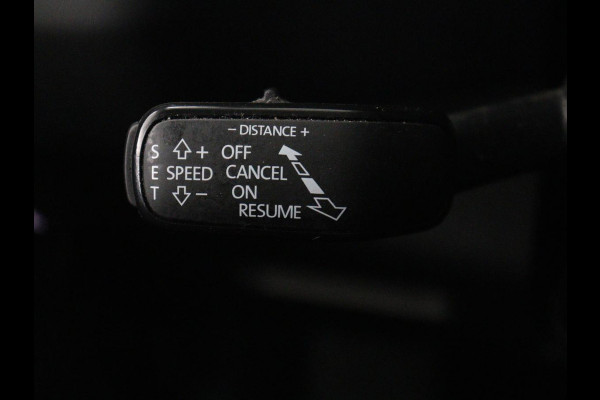 Škoda Karoq 1.5 TSI Business Edition | Stoelverwarming | Adaptive cruise | DAB | Carplay | Keyless | Full LED | Navigatie | Parkeerhulp | Side Assist | Climate control | Bluetooth