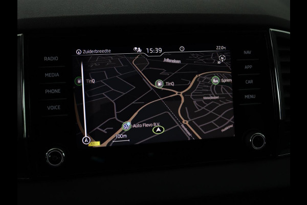 Škoda Karoq 1.5 TSI Business Edition | Stoelverwarming | Adaptive cruise | DAB | Carplay | Keyless | Full LED | Navigatie | Parkeerhulp | Side Assist | Climate control | Bluetooth