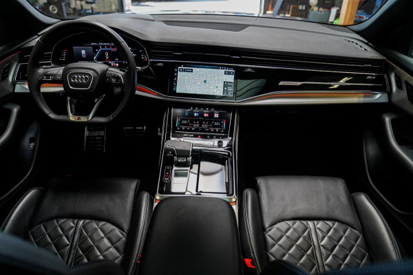 Audi SQ8 4.0 TDI SQ8 Quattro | Panorama | Trekhaak | Bang&Olufsen | Massage | Memory | Head up Display | LED | Dealer Onderhouden