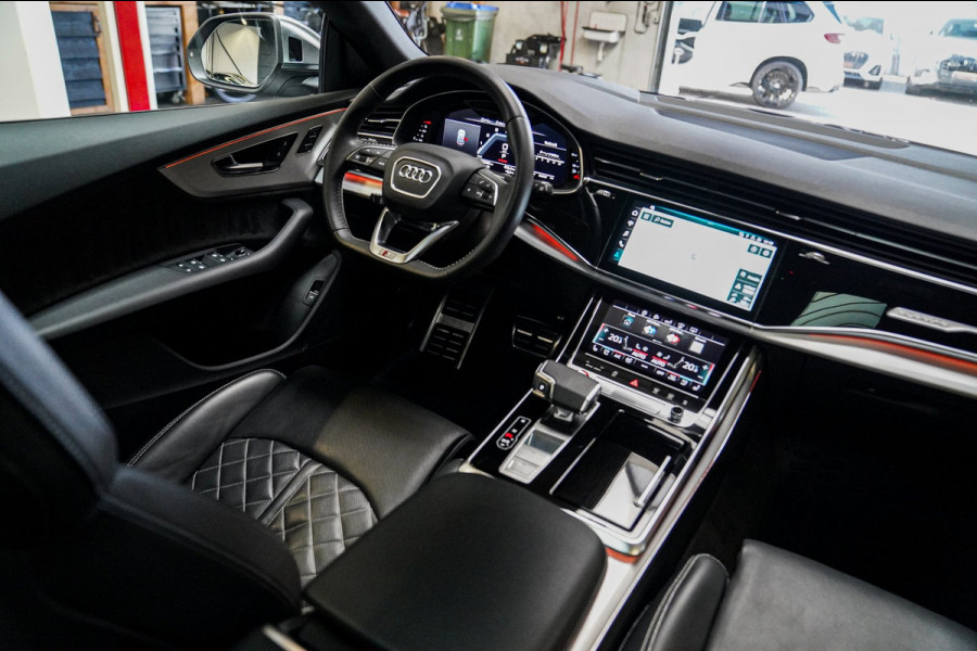 Audi SQ8 4.0 TDI SQ8 Quattro | Panorama | Trekhaak | Bang&Olufsen | Massage | Memory | Head up Display | LED | Dealer Onderhouden